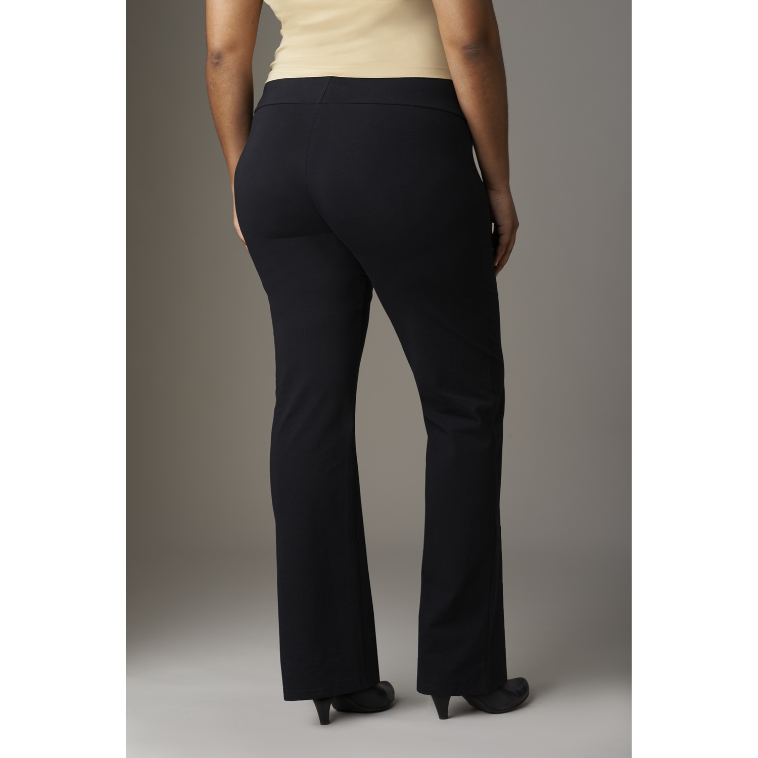 Control Bootcut Legging Monroe & Main